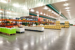 Entrepôt frigorifique pour stockage de marchandises avec gestion des stocks en temps réel à Aix-en-Provence