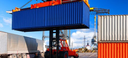 Entrepôt logistique pour réception et stockage de marchandises en palettes ou conteneurs à Aix-en-Provence